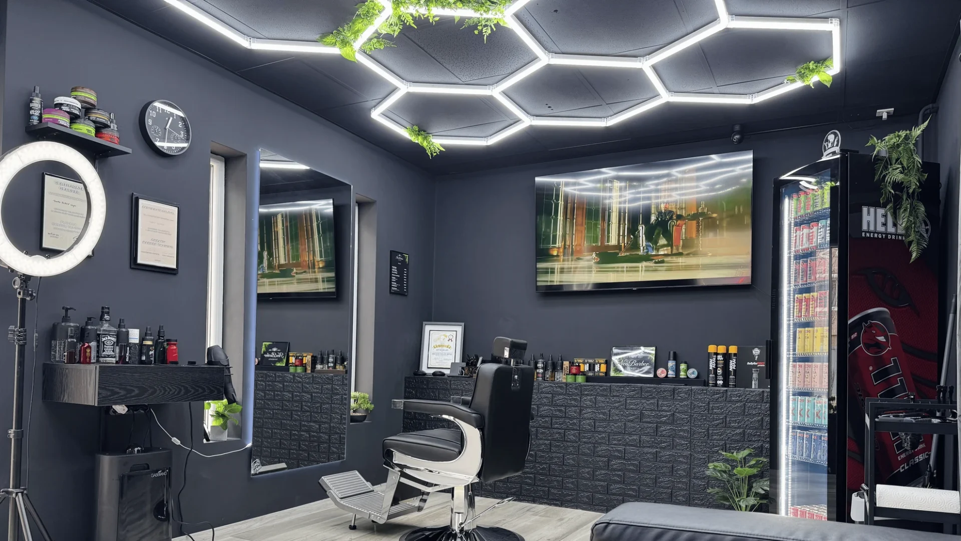 Haj- és szakállápolási termékek a Neo Barber Tatabányában